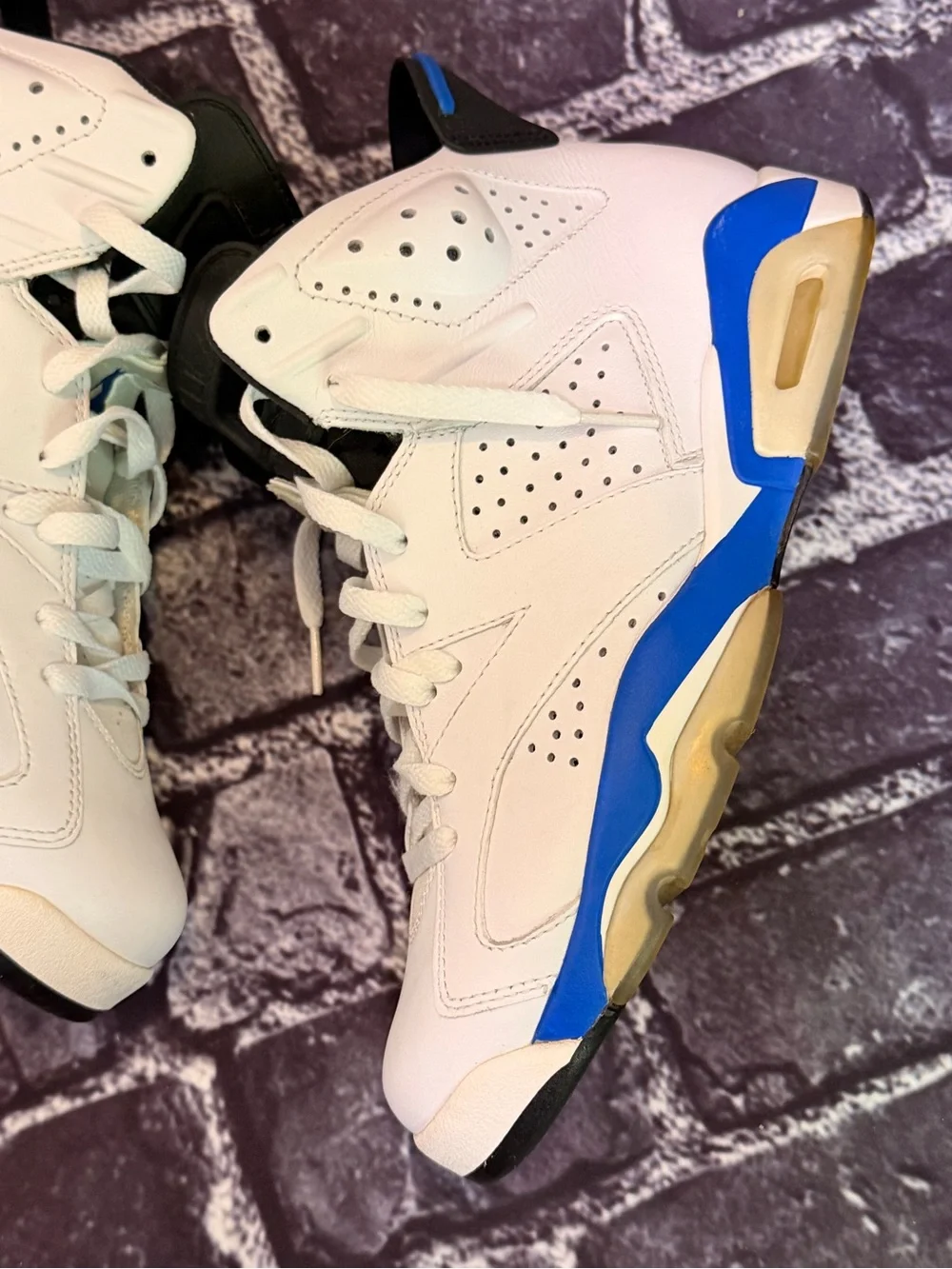Nike air Jordan retro 6 sport blue size 8.5